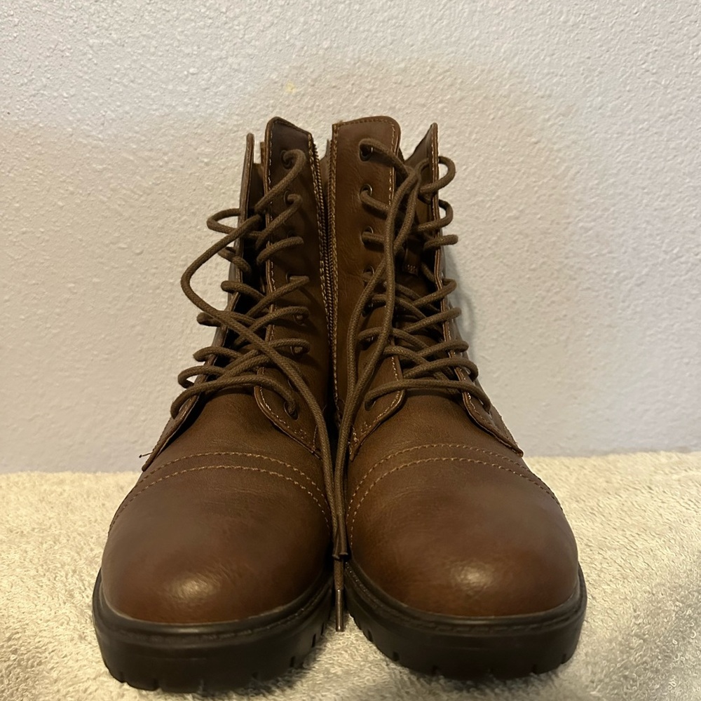 Universal Thread Brown Leather Boots with Lace-Up Design